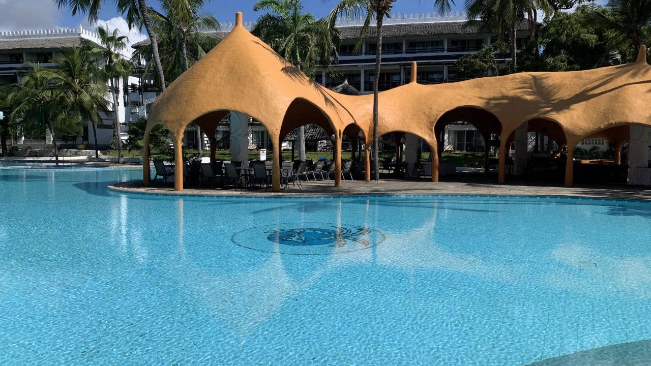 Gastro Hotel Southern Palms Beach Resort