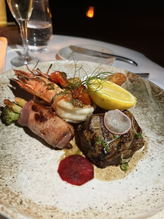 Gastro Veligandu Maldives Resort Island