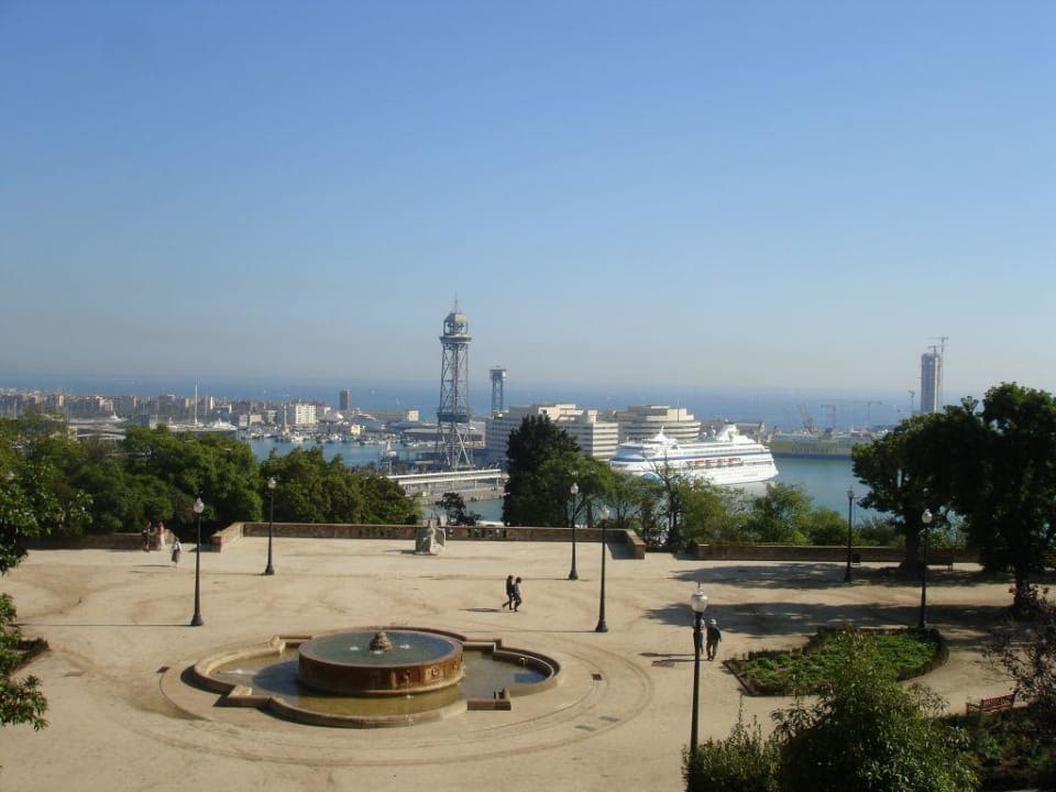 Blick über den Hafen und auf das offene Meer Hotel Miramar Barcelona