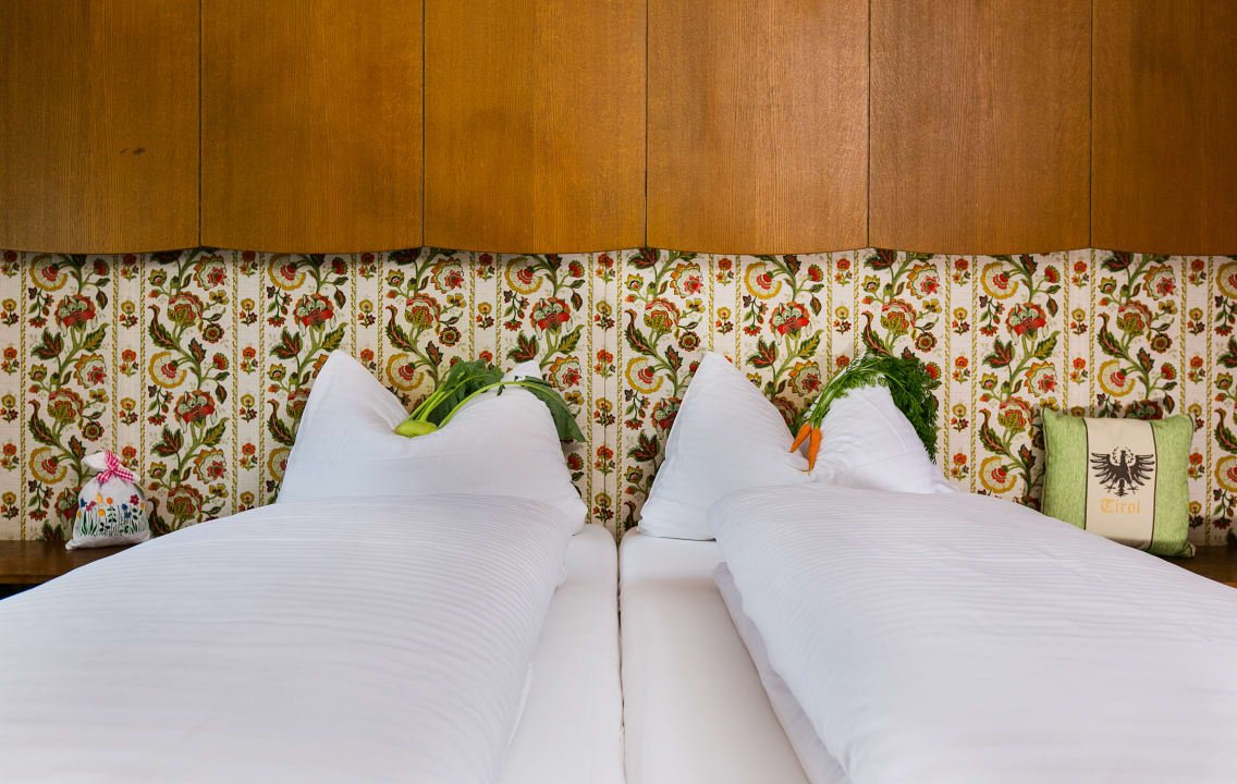 Zimmer Traditionsgasthof Weißbacher