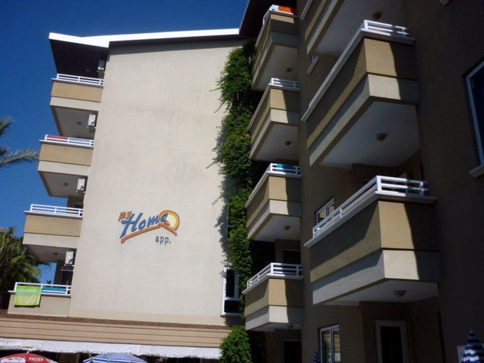 Vom Pool Aparthotel My Home