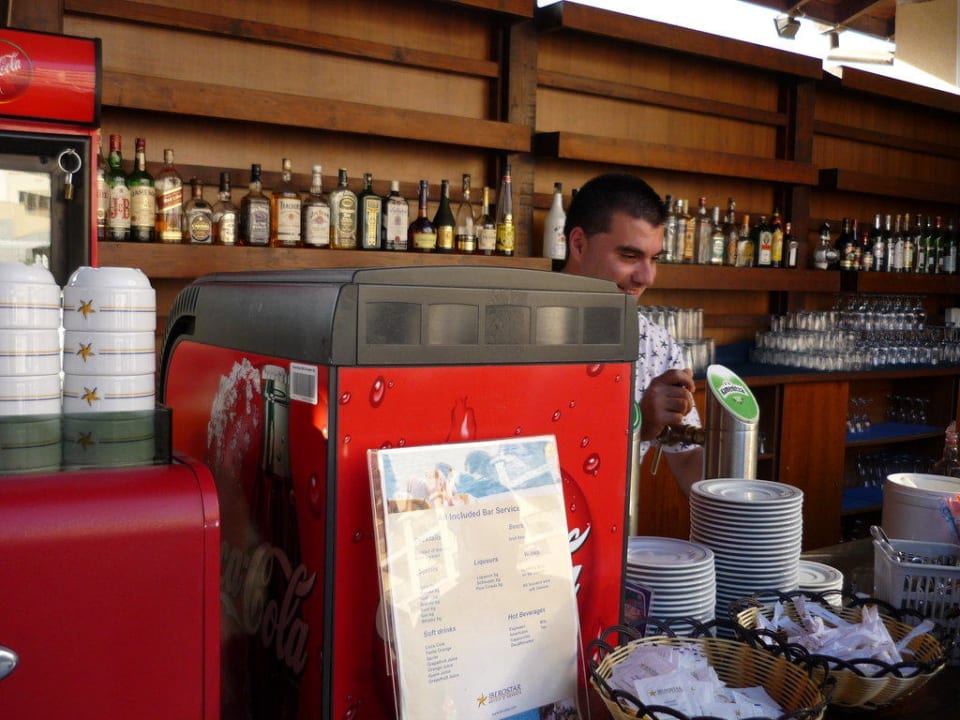 Snack Bar am Pool Meliá Sunny Beach