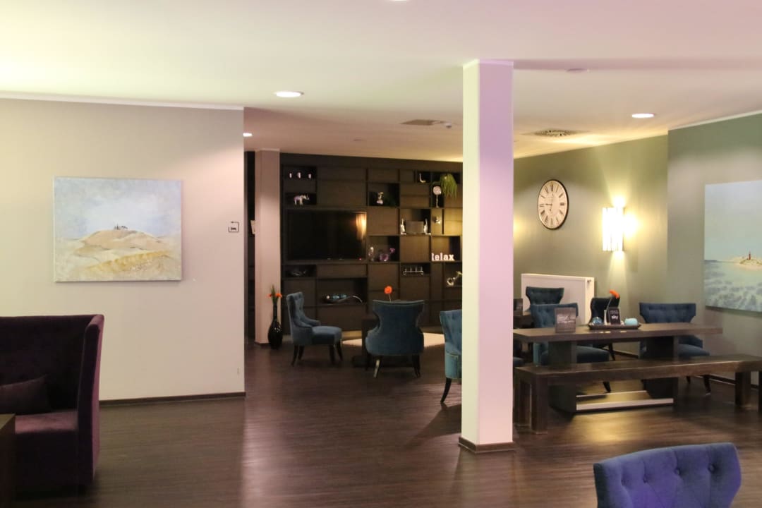 Richtung TV-Ecke Oversum Vital Resort Winterberg