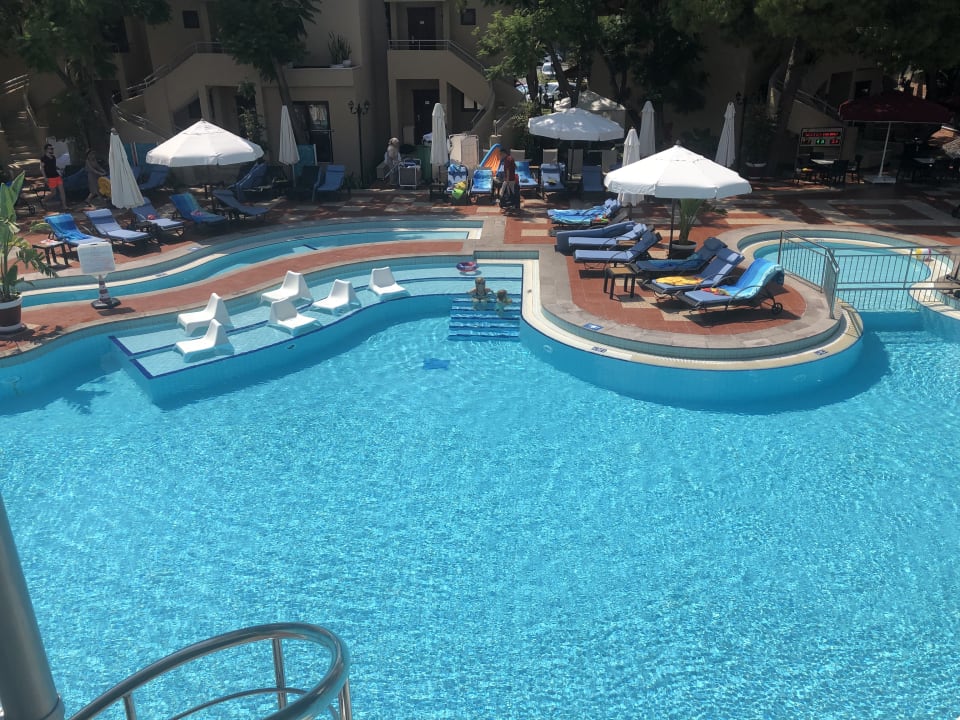 Ausblick Club Hotel Turan Prince World Select Villa