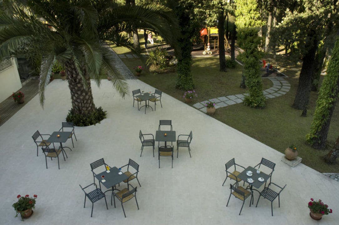 Garden with playground area Dom Gonçalo Hotel & Spa
