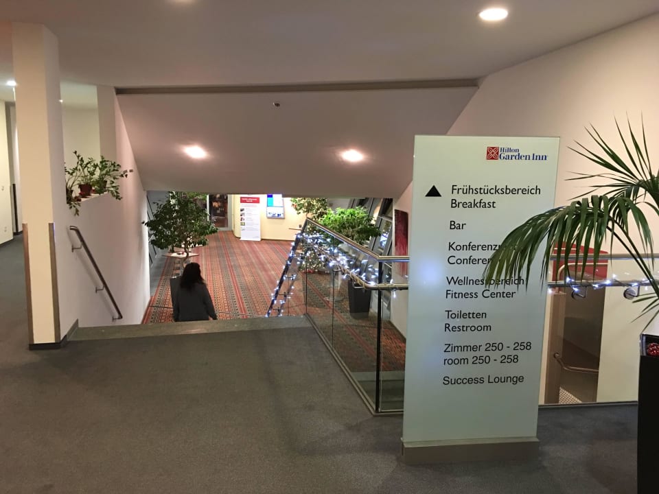 Zum Frühstück Hilton Garden Inn Stuttgart NeckarPark