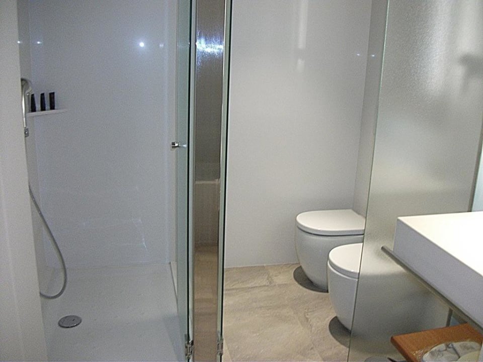 Dusche und WC InterContinental Barcelona, an IHG Hotel