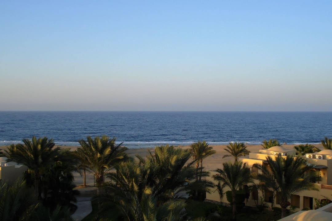 Aussichtsturm in der Anlage Steigenberger Coraya Beach - Adults only