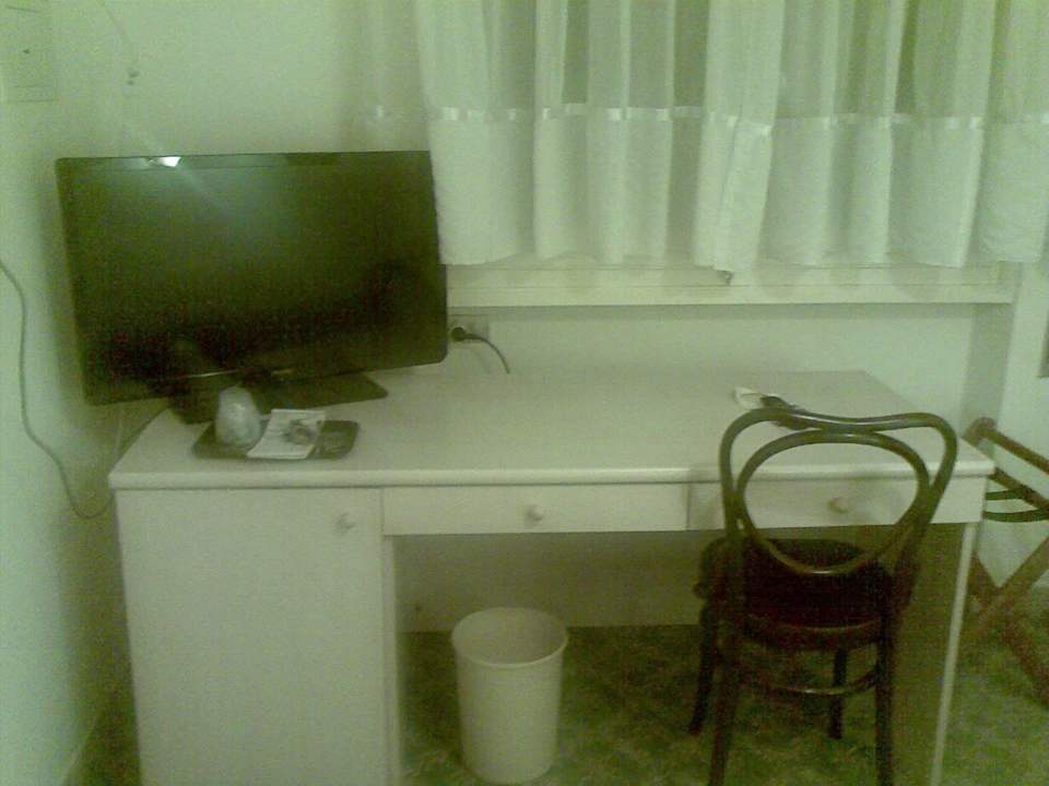 Flachbild-TV Hotel Ermione