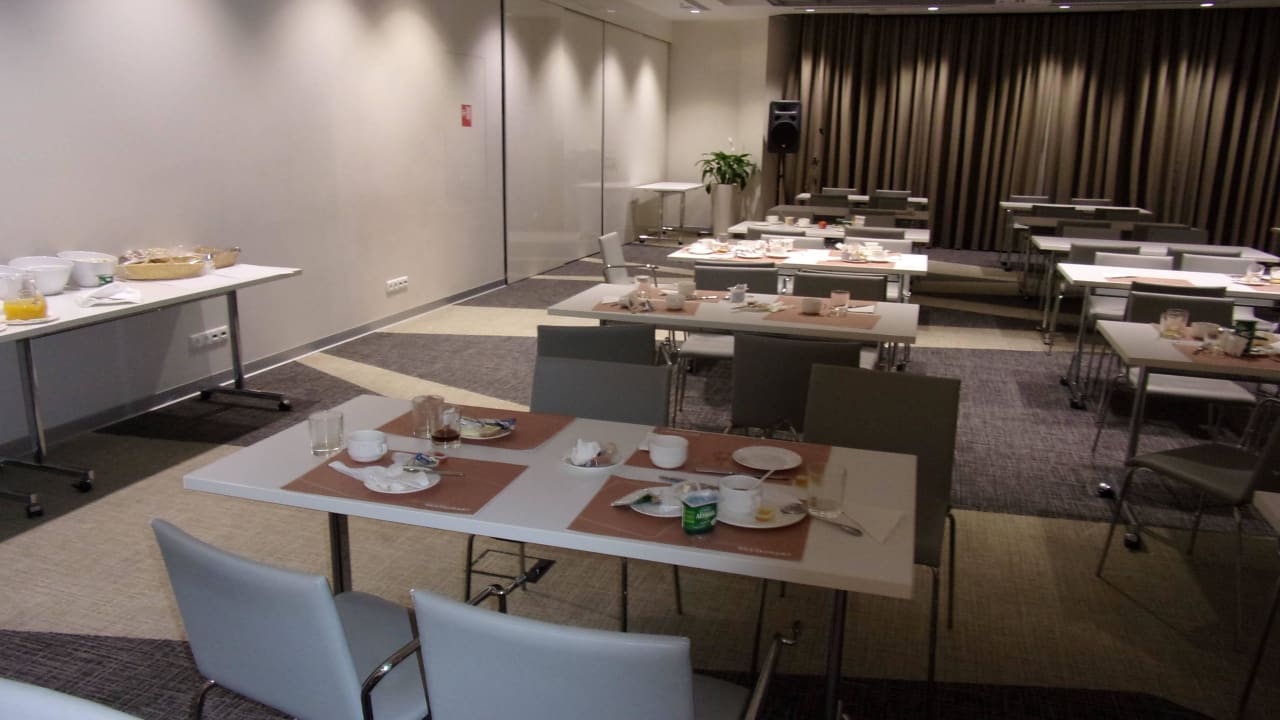 In einer Kantine ist es gemütlicher Hotel Novotel Sheremetyevo