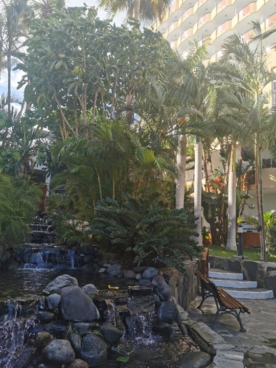 Gartenanlage allsun Hotel Lucana