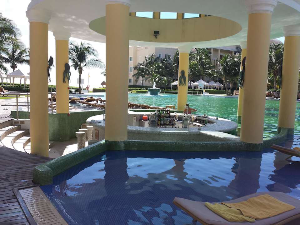Poolbar JOIA Paraiso by Iberostar