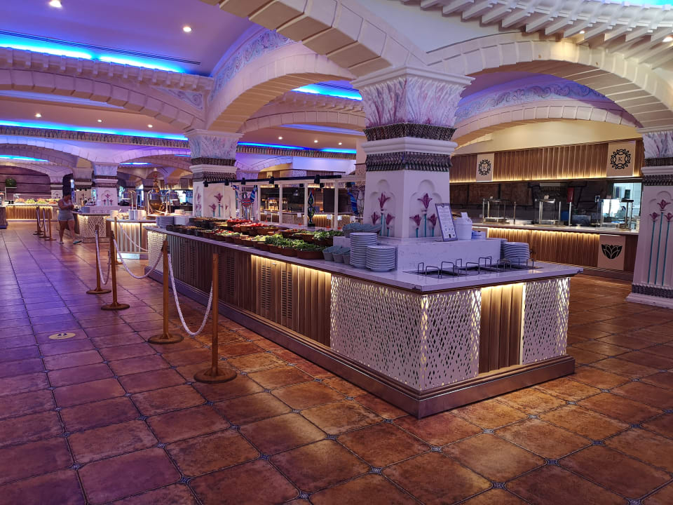 Gastro Kamelya Aishen Club