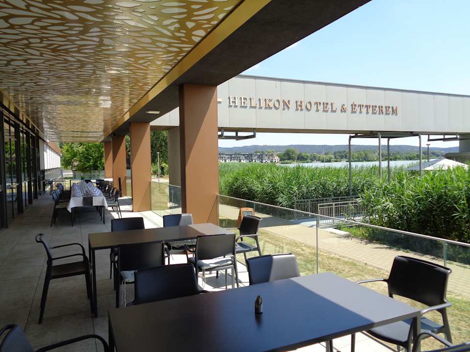 Außenansicht Hotel Helikon