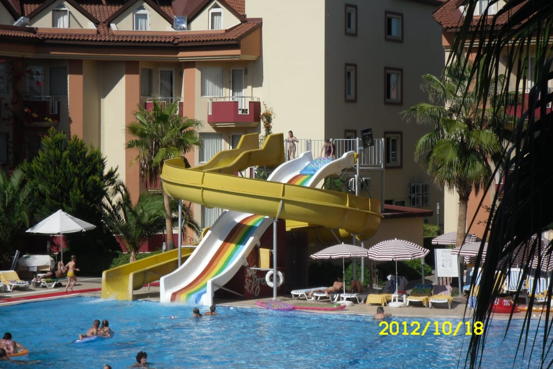 Blick auf den Pool Hotel Orfeus Park