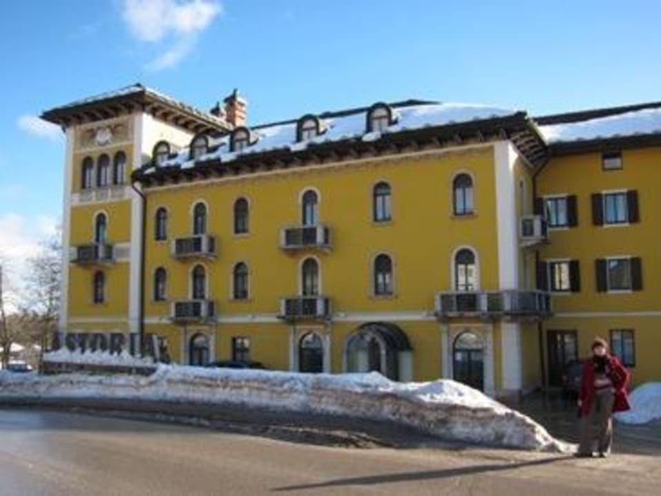 Straßenansicht Grand Hotel Astoria