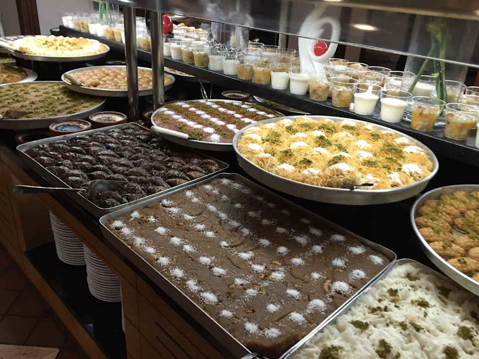 Büffet Salamis Bay Conti Resort Hotel & Casino