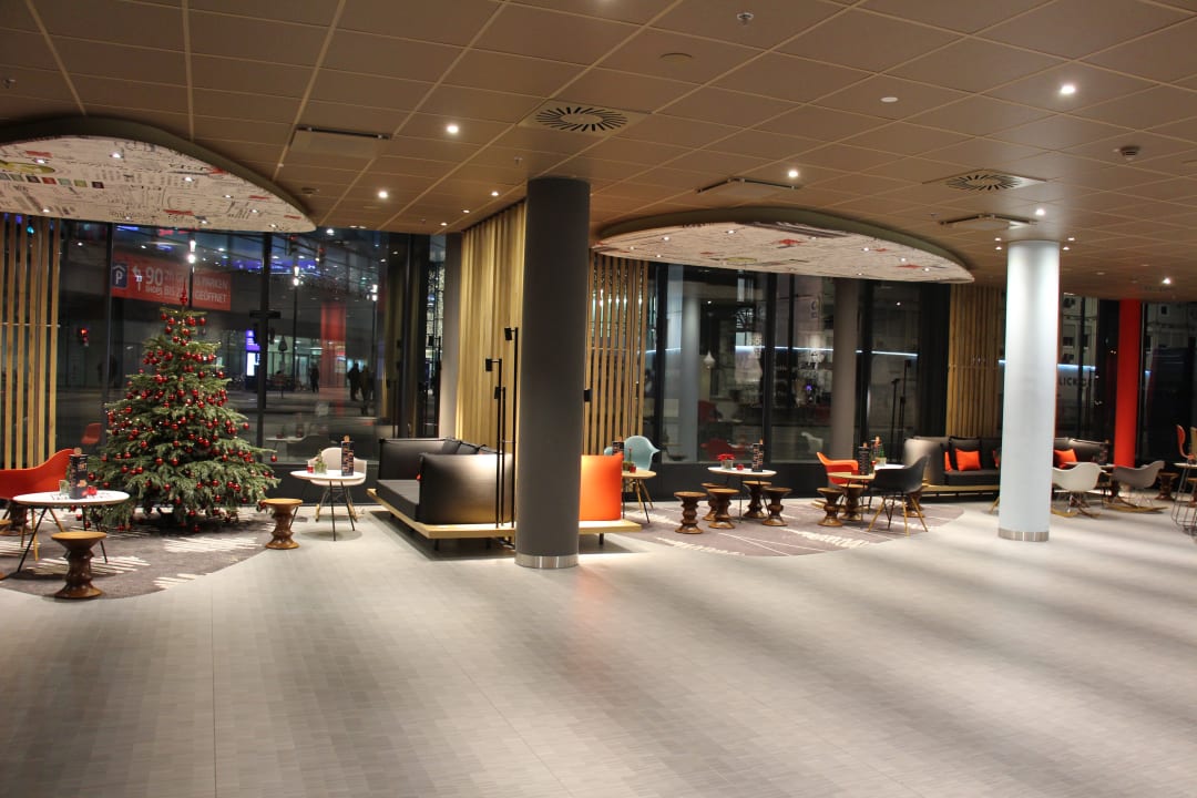 Lobby ibis Wien Hauptbahnhof