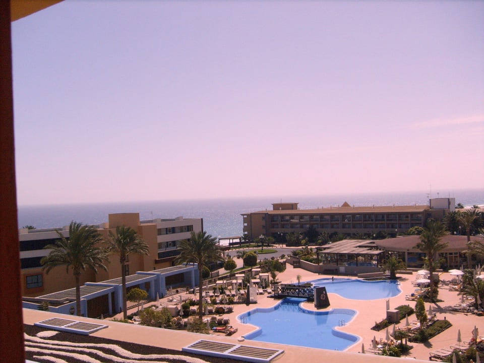 Ausblick vom Balkon im 5.Stock Iberostar Waves Gaviotas Park