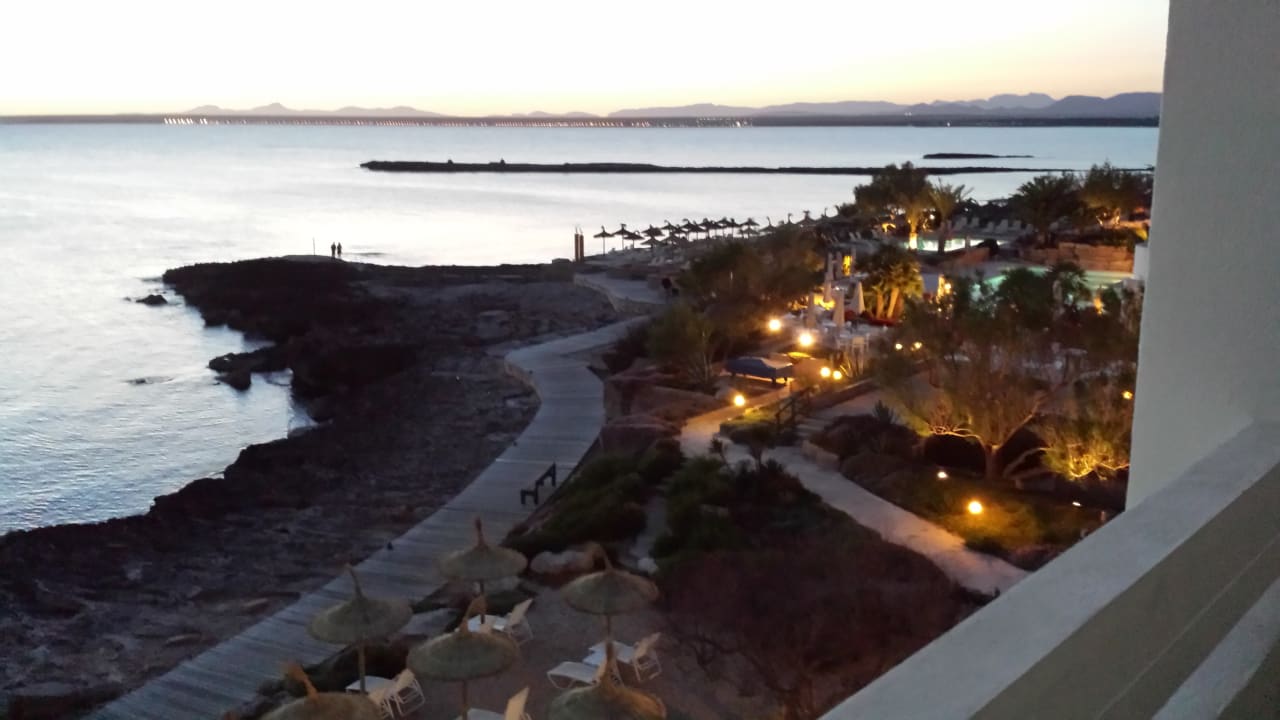 Zimmer Bikini Island & Mountain Hotel Es Trenc