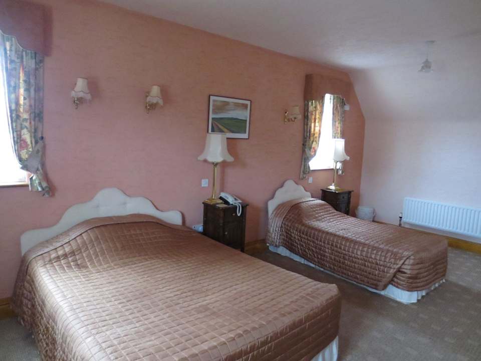 Zweibettzimmer The Courtyard Guesthouse