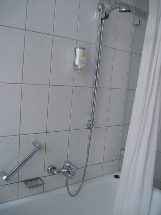 Badewanne mit hohem Einstieg Schlosshotel Karlsruhe