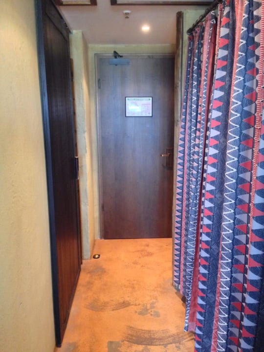 Zimmer Flur  Hotel Matamba - Phantasialand Erlebnishotel