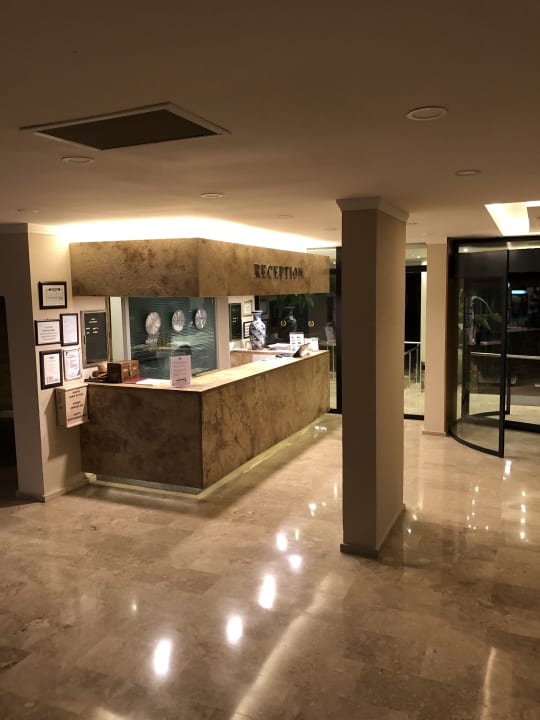 Lobby Nerton Hotel - Erwachsenenhotel ab 16 Jahren