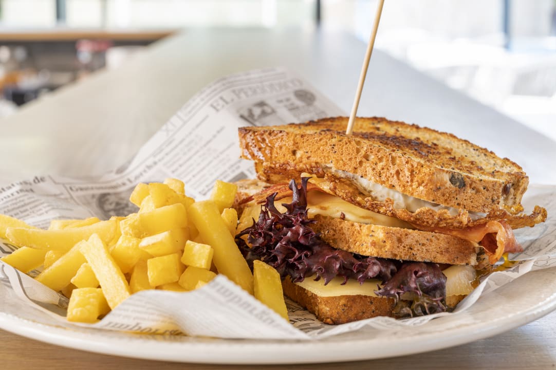 Gastro Port Hotel Alicante City & Beach