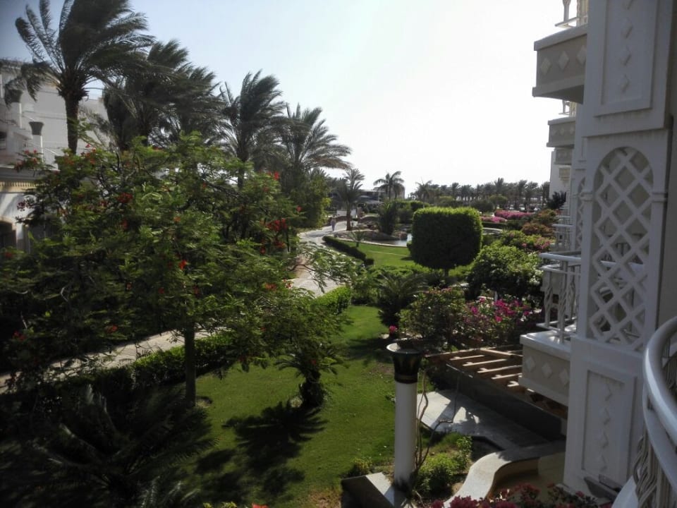 Gartenanlage Palm Royale Resort - Soma Bay