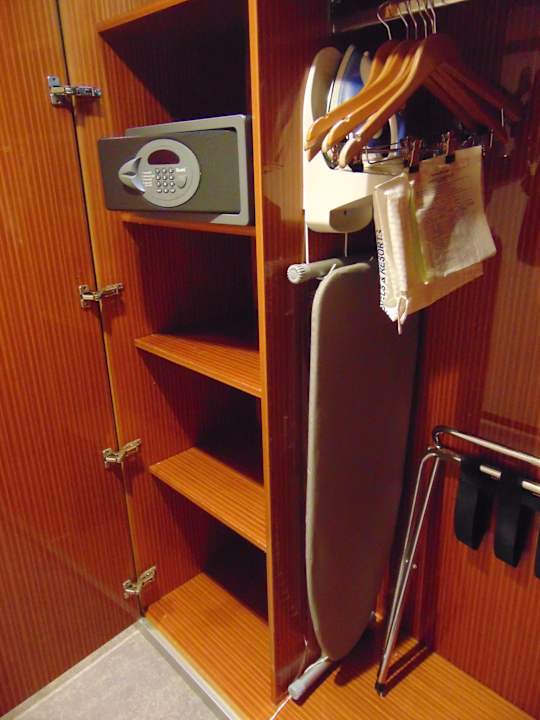 Zimmer Transcorp Hilton Abuja