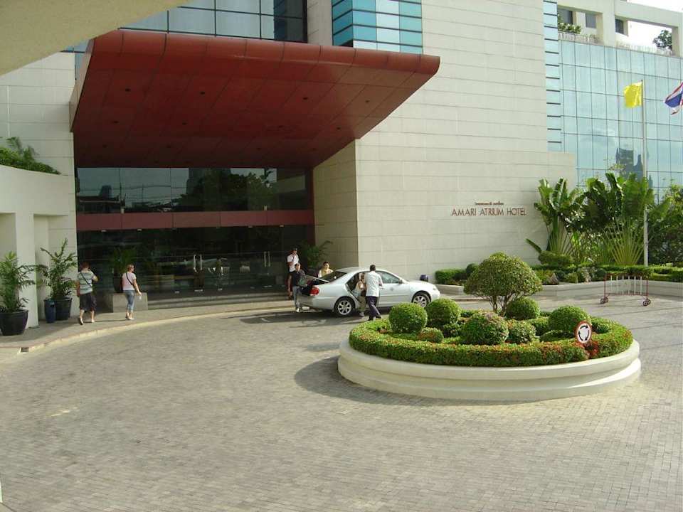 Eingang Grand Mercure Bangkok Atrium