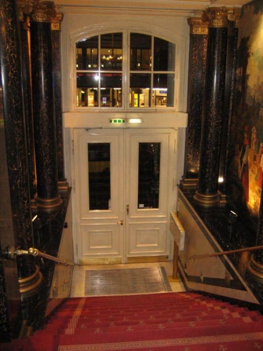 Eingangsbereich acom Hotel Berlin Kurfürstendamm