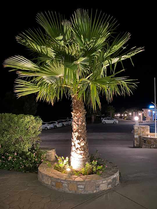 Außenansicht Hotel Kouros Palace
