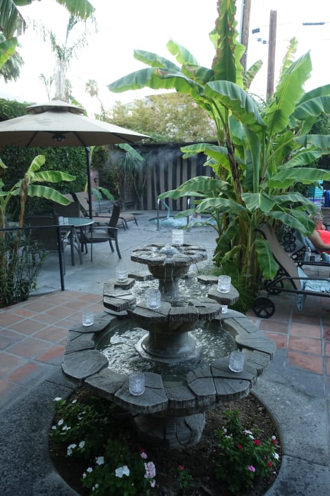 Gartenanlage Hotel California