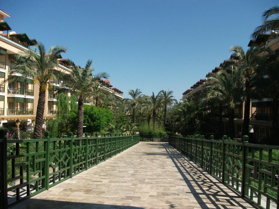 Weg zu den Zimmern Crystal Paraiso Aqua Collection