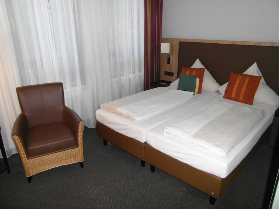 DZ 4. OG ACHAT Hotel München Süd