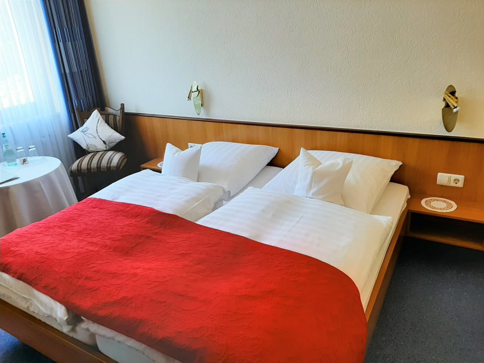 Zimmer Weinhotel Hubertus Garni