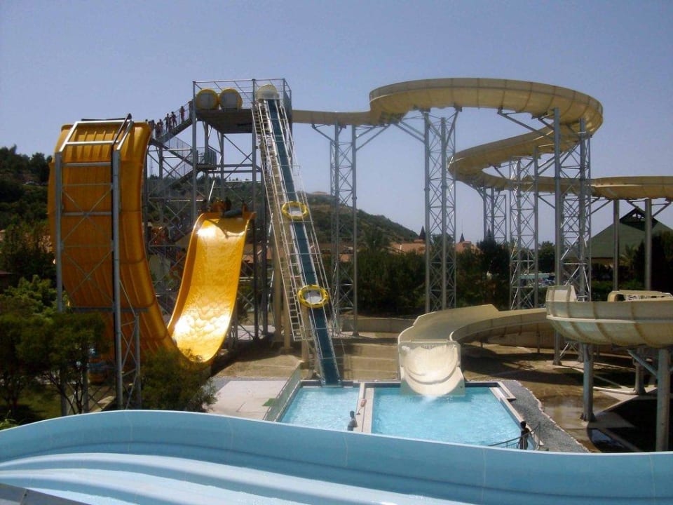 Neue Rutschen Aqua Fantasy Aquapark Hotel & Spa