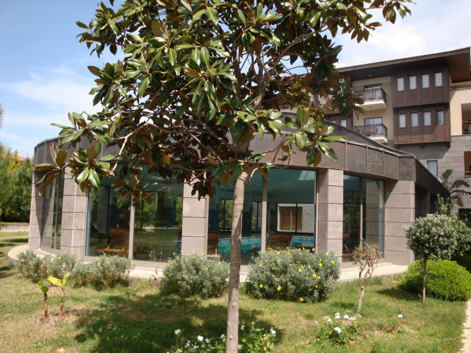 Hallenbadansicht von draußen Calimera Serra Palace