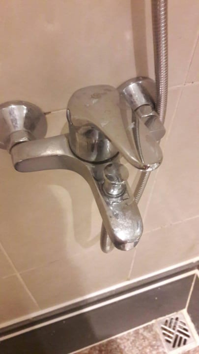 Rost, Dreck, wo man nur hinsieht  Pickalbatros Aqua Blu Resort - Sharm El Sheikh