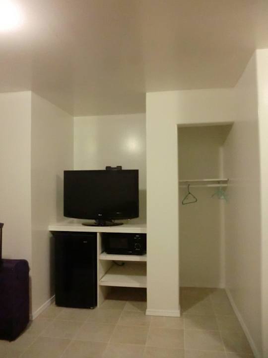 Fernsehr, Mikro, Kühlschrank Hotel Americas Best Value Inn Oxnard-Port Hueneme