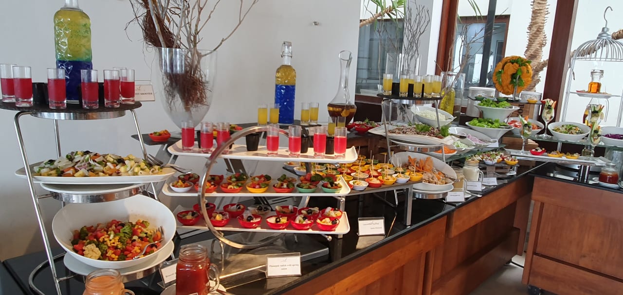 Gastro Pandanus Beach Resort & Spa