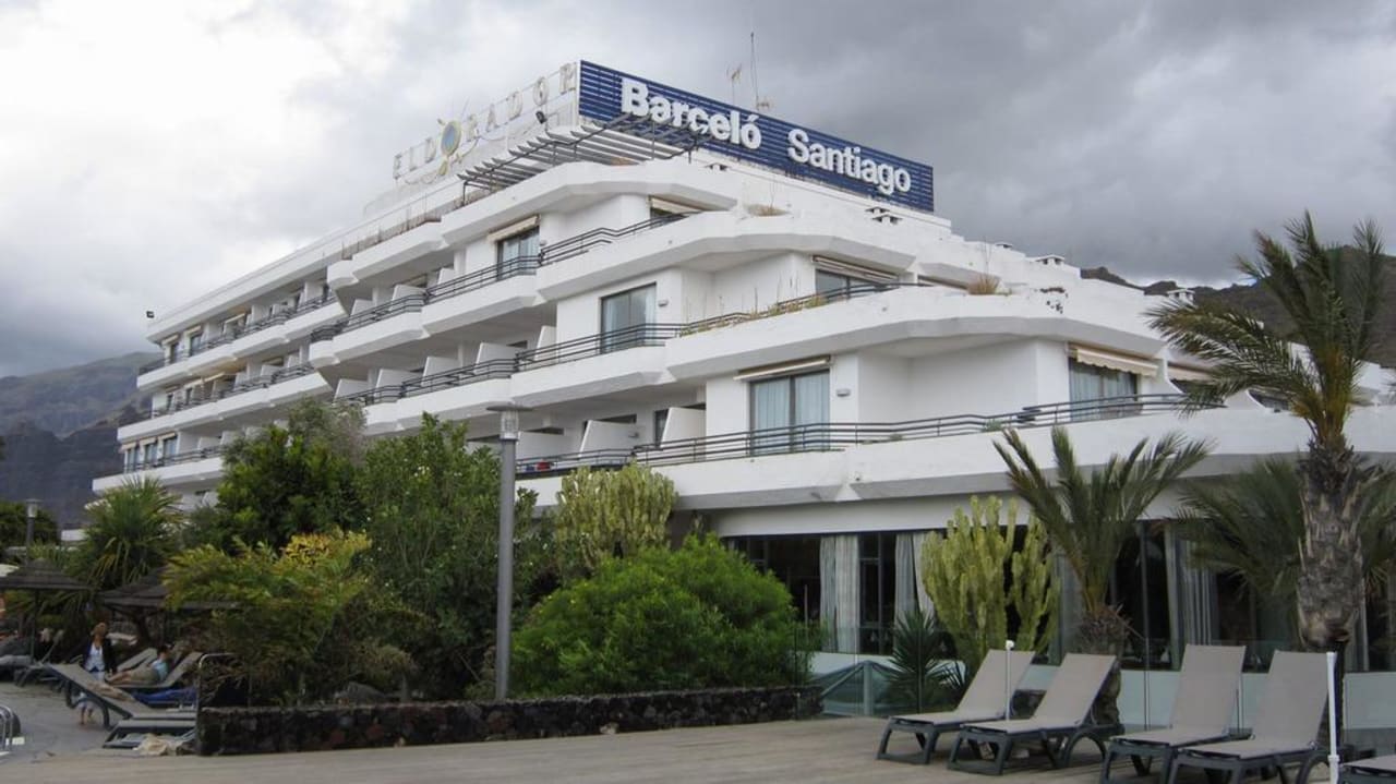 Upper building Barceló Santiago - Adults Only
