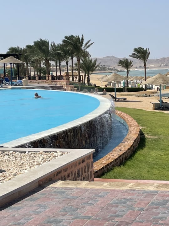 Pool Radisson Blu Resort, El Quseir