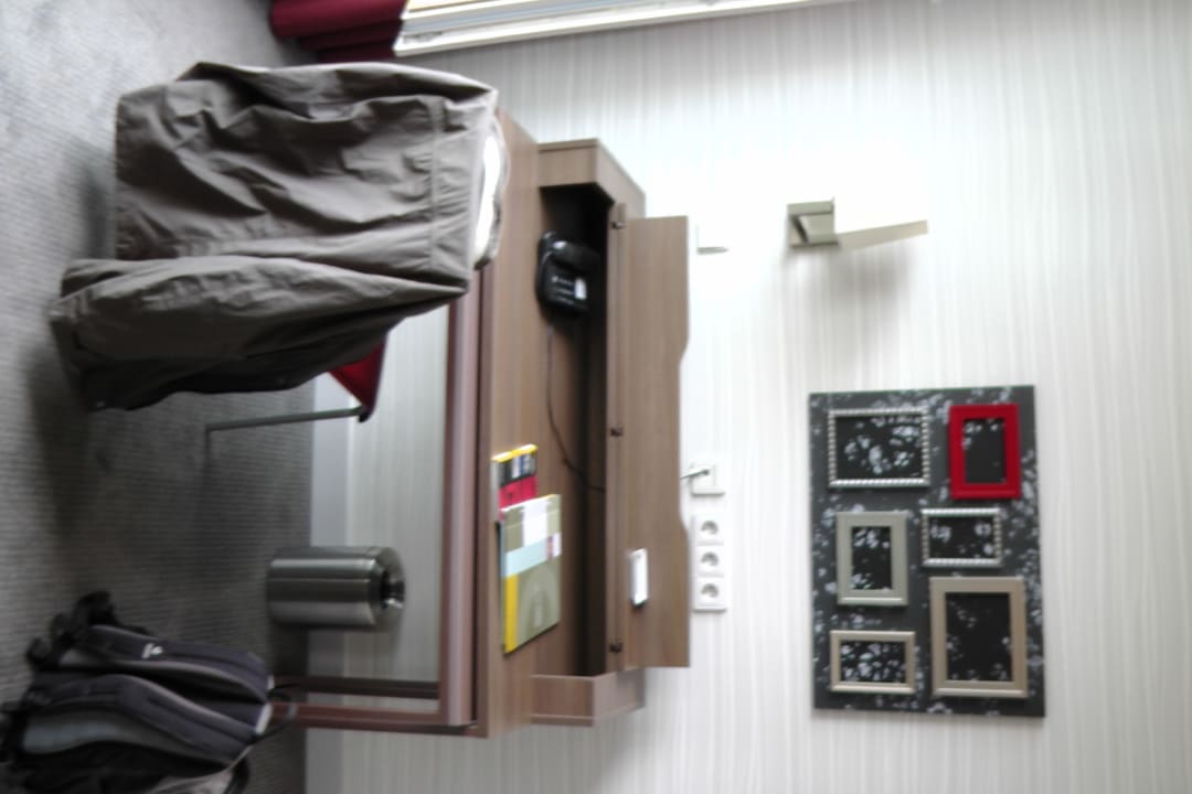 Arbeitsbereich/Schreibtisch Aparthotel Adagio Vienna City