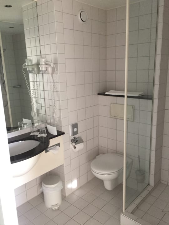 Zimmer Essential by Dorint Berlin-Adlershof