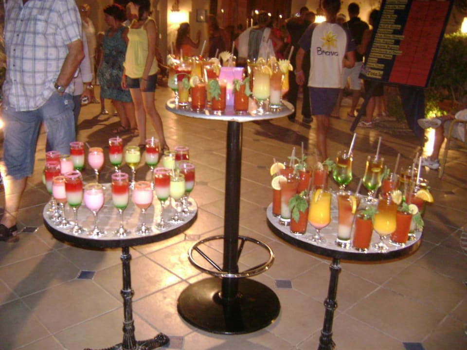 Wieczór kolorowych drinków JAZ Belvedere Resort