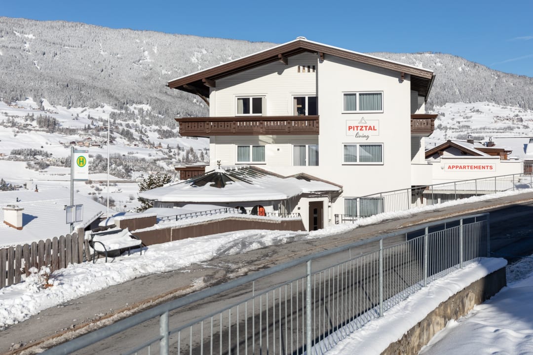 Außenansicht Appartementhaus Pitztal Living