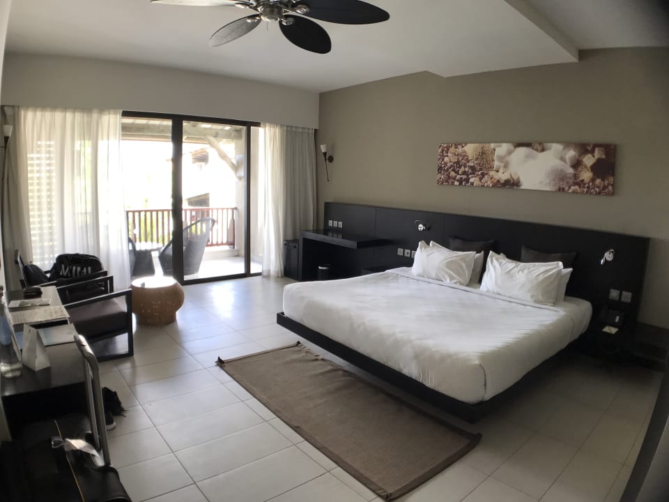 Zimmer Crystals Beach Resort Belle Mare, a member of Radisson Individuals